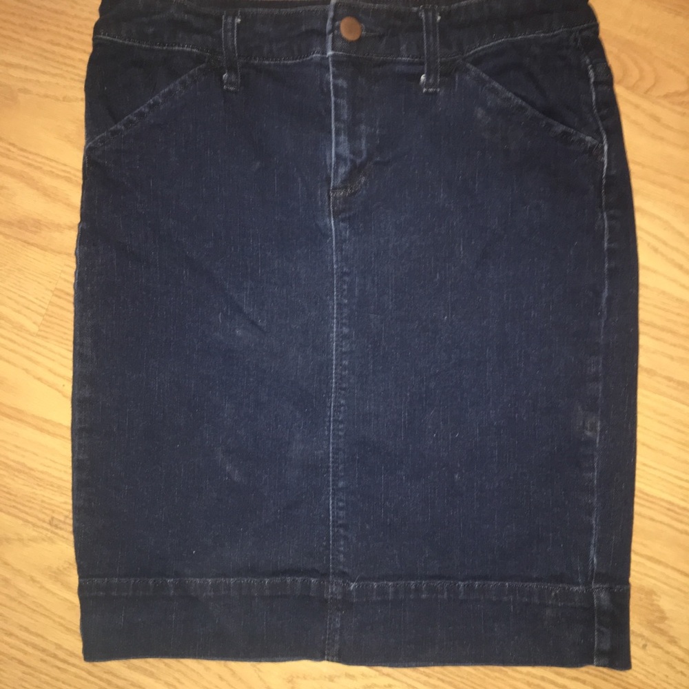 Is “denim pencil skirt” an oxymoron